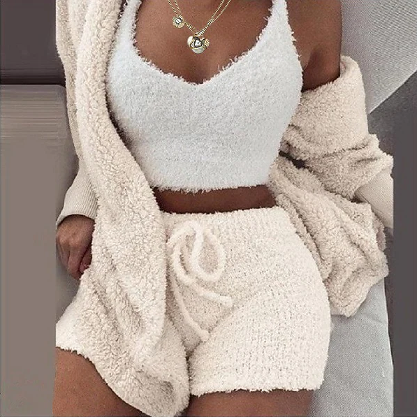 Cara™ - Plush pyjama 3 piece - set